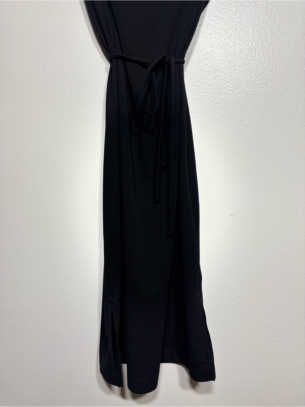 Simple Chic Express Dress - Picture 3 of 8